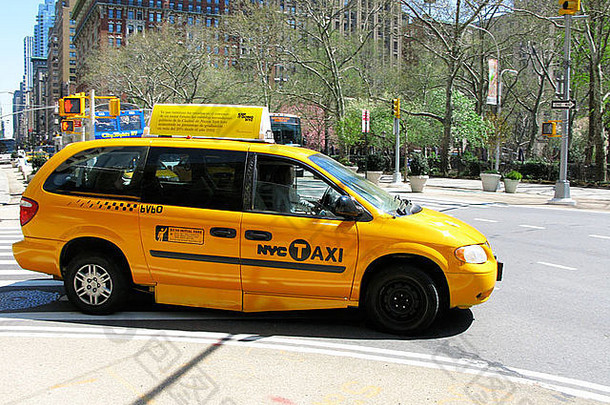 大型黄色纽约车，纽约车。