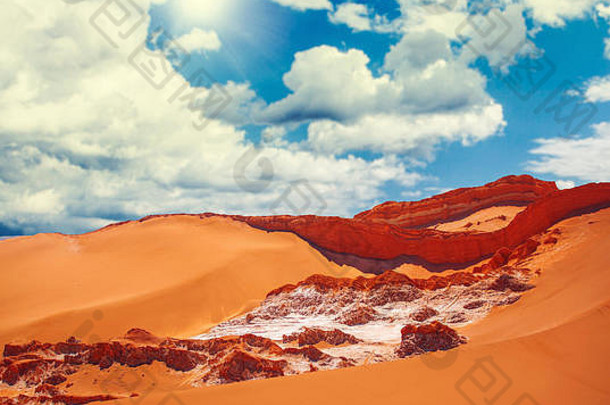 圆形剧场是智利阿塔卡马沙漠月亮谷美丽的地质构造