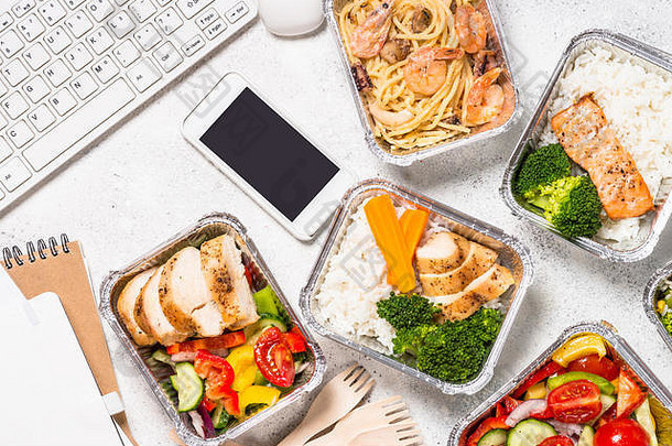 食物交付概念健康的午餐盒子