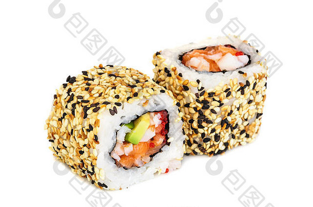 Uramaki maki寿司，两卷分开放在<strong>白</strong>面包上