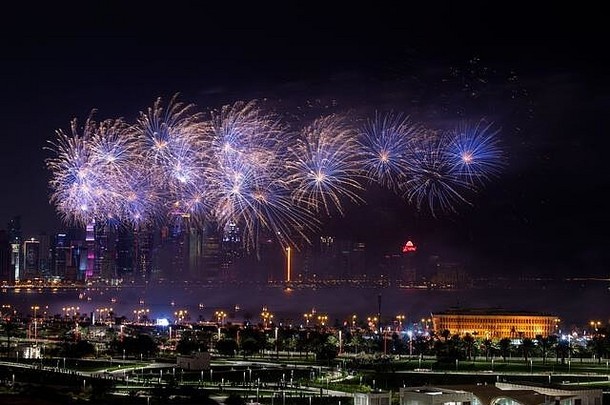 2019年<strong>卡塔尔</strong>国庆节在科尼切燃放烟花