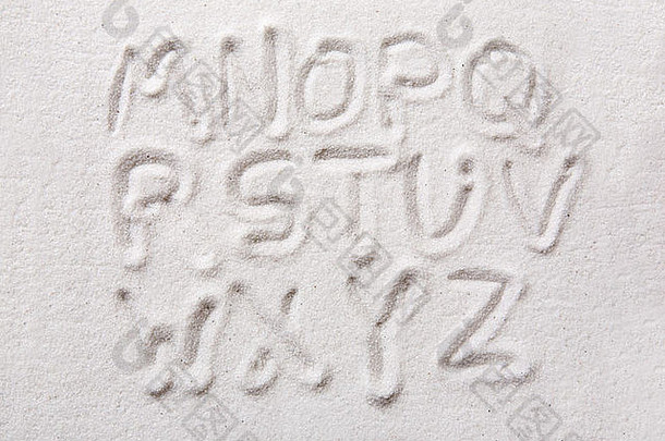 用沙子写的大写字母表的后半部分-设计师工具