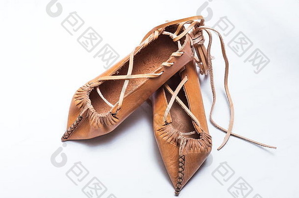 opinci罗马尼亚传统的精心制作皮革凉鞋国家人服装鞋