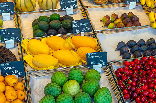 德国慕尼黑市场上出售的异国水果