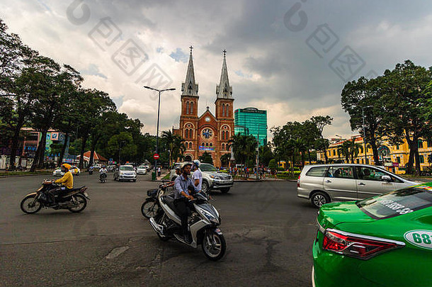 谁警察局城市越南- - - - - -摩托车交通运动街道市中心区域谁警察局