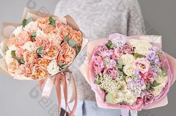 美丽的花束混合花女士手工作花店花商店交付新鲜的减少花欧洲花商店