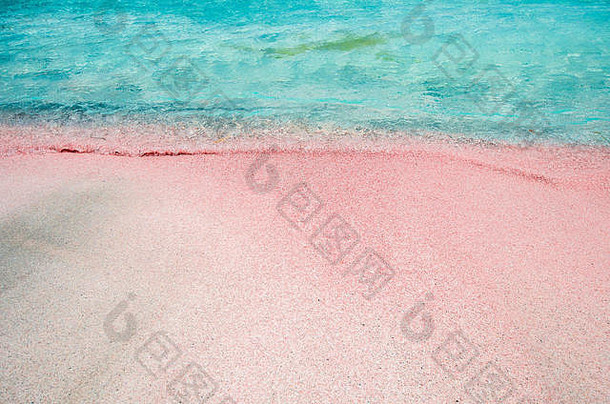 希腊克里特岛埃拉弗尼西泻湖。埃拉弗尼西海滩是欧洲最好的海滩之一。有<strong>粉红</strong>色和黑色的沙子。