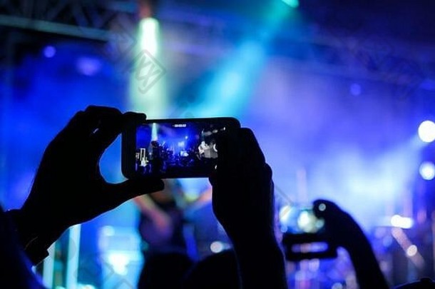 认不出来手轮廓采取照片记录视频生活音乐音乐会智能<strong>手机摄影</strong>娱乐技术