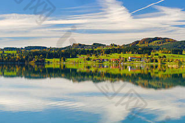 巴伐利亚州湖光山色的全景景观