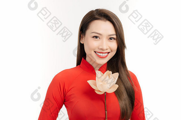 亚洲美女人美丽的快乐越南女孩穿国家传统的红色的戴曼菊衣服