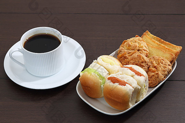 图像汉堡饼干黑色的咖啡早餐