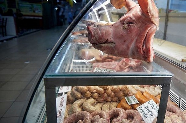 门多萨阿根廷屠夫商店出售羊肉猪肉香肠山羊市场中央门多萨城市图片阿克塞尔略雷特WWW拼图