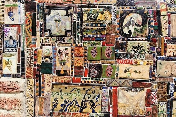 色彩斑斓的瓷砖小镇第比利斯格鲁吉亚传统的艺术