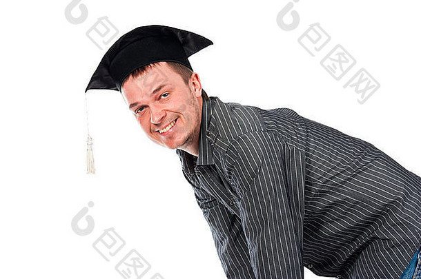 快乐年轻的男人。毕业帽孤立的白色