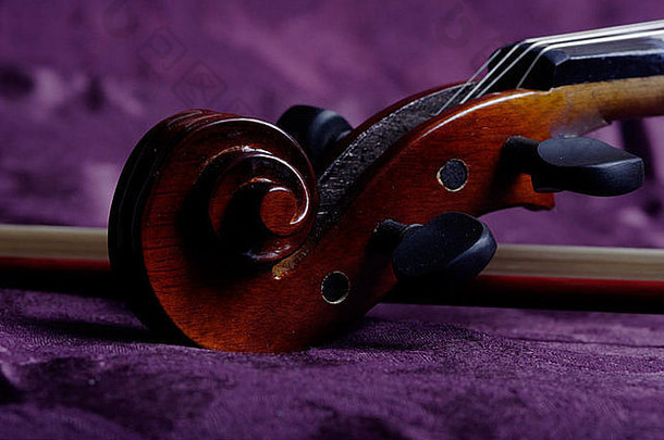 小提琴卷轴