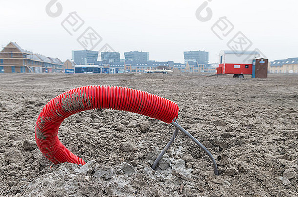 红色的塑料管电电缆建设网站