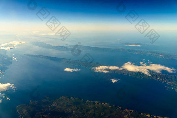 地面以上10.000m高度的地球岛和地中海