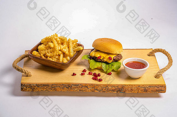 汉堡法国薯条孤立的白色背景前视图图像