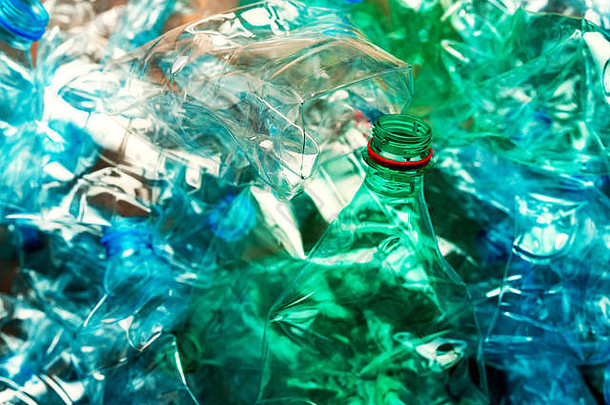 塑料瓶回收利用，环境破坏和污染的概念