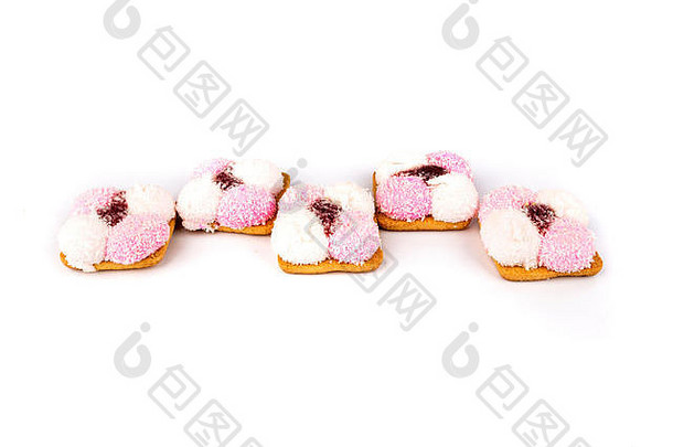 粉红色和红色的棉花糖零食，用来招待西班牙裔椰子饼干