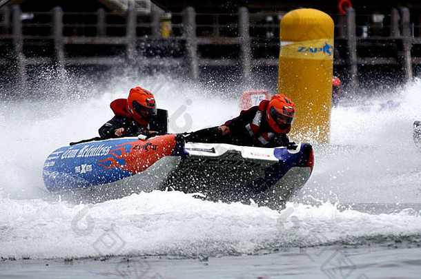 双子座ZapCat-2009年7月在伯恩茅斯湾比赛