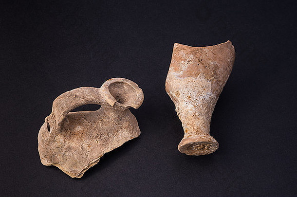 罗马海附近发现的其他古罗马花瓶