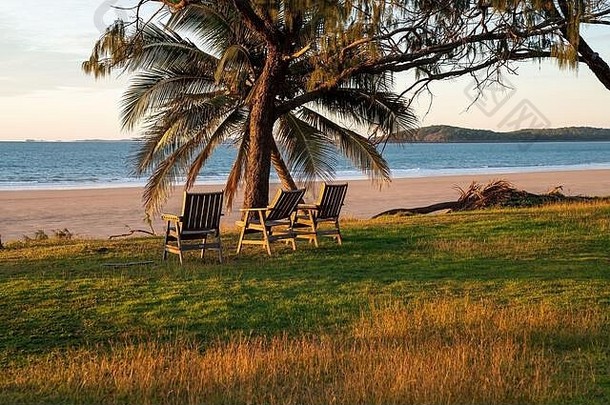 椅子海滨看日出东部澳大利亚