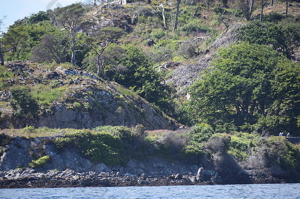 从海上抵达斯托诺韦。海岸景观和远景。苏格兰外赫布里底群岛刘易斯岛