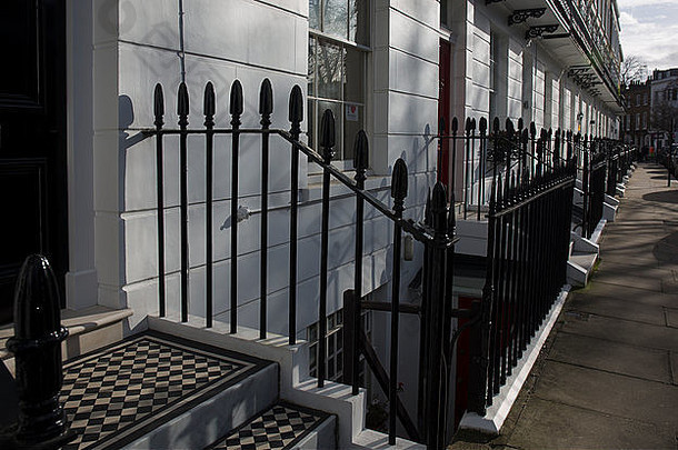 伦敦西南部的住宅图片。在斯隆广场和南肯辛顿之间。