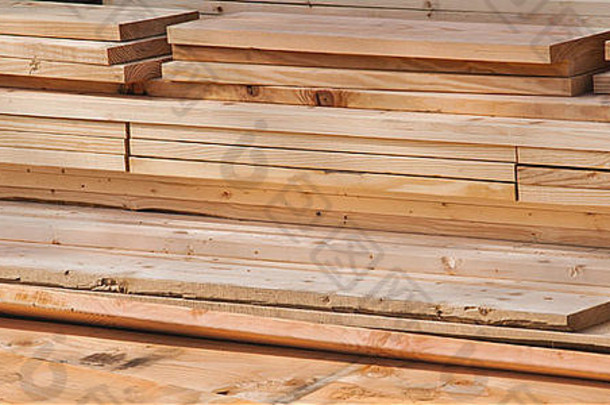 预制减少木材桩容易设置