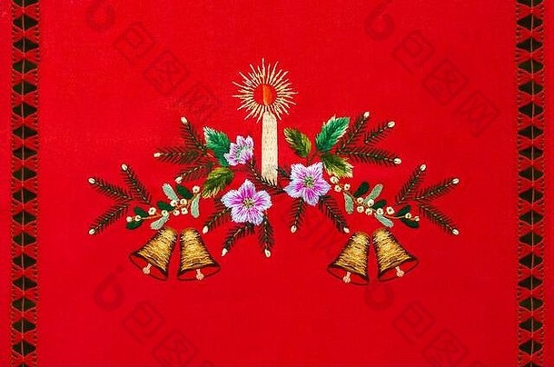 模式刺绣缎针圣诞节主题冷杉树枝蜡烛钟花树枝叶子浆果背景