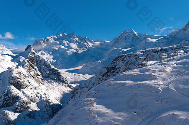 欧洲的最<strong>高峰会</strong>基督山蔷薇属南部瑞士阿尔卑斯山脉策马特