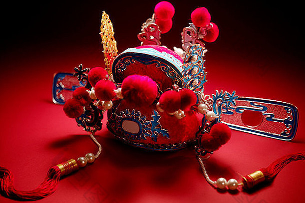 中国人传统的婚礼皇冠