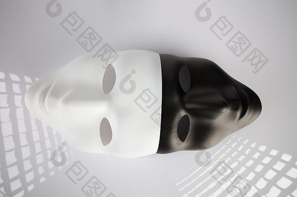 黑色的白色面具加入白色反光背景前视图匿名概念