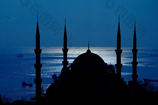 夜间蓝色清真寺，土耳其伊斯坦布尔