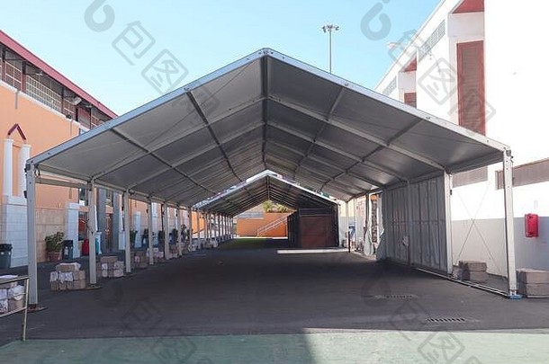 用于活动、市场和展览的空室外帐篷