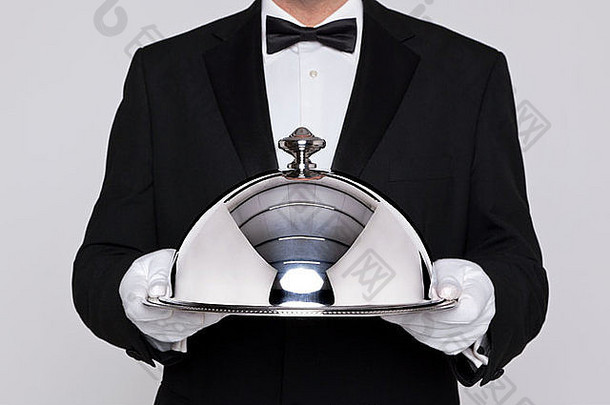 服务员服务餐银钟形圆顶