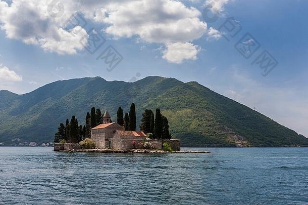 黑山的斯维提岛（St.George’s island）及其小本笃会修道院博卡·科托尔斯卡（Boka Kotorska）（又名科托尔湾）