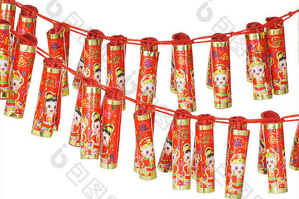 中国新年的鞭炮装饰物水平悬挂在白色的地板上