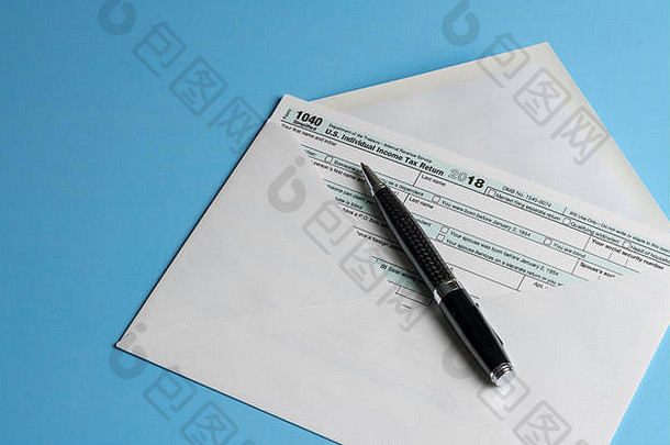 表格1040简化为明信片信封，用于报税