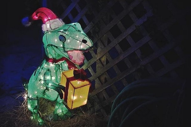 圣诞节恐龙光装饰