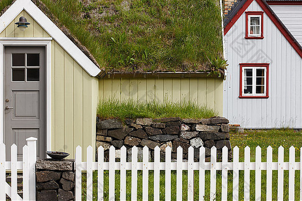 冰岛北部的冰岛草皮屋详图