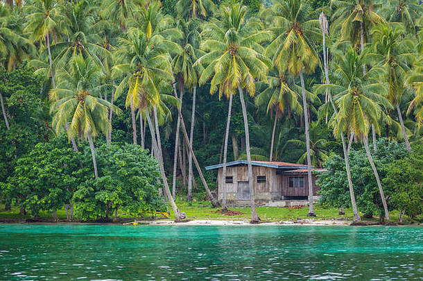 菲律宾棉兰老岛萨马尔岛的完美景观