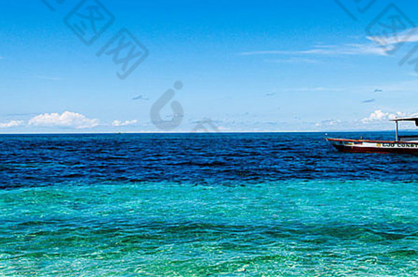 美丽的浪漫的海滩菲律宾