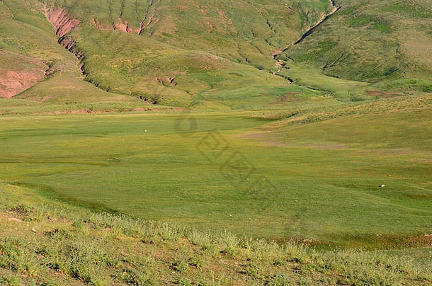 乌兹别克斯坦东南部帕米尔-阿莱山脉的希萨尔山脉