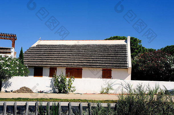 卡玛格传统的小房子，曾经是加迪亚人和牧民的住处，现在用作酒店房间。