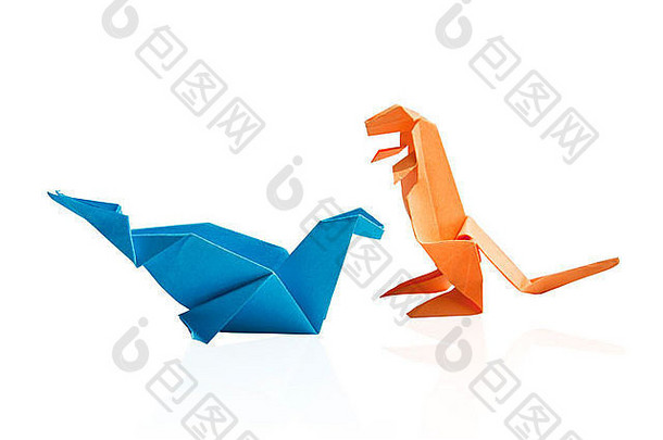 蓝色的橙色折纸恐龙孤立的白色背景