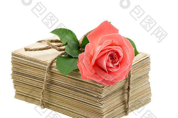 堆栈爱信明信片粉红色的玫瑰花孤立的白色背景怀旧伤感图片