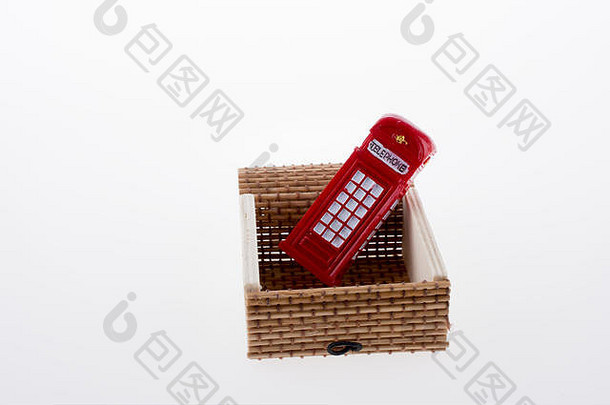 孤立的电话展位稻草盒子白色背景