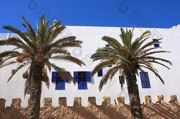 摩洛哥马拉喀什区，Essaouira联合国教科文<strong>组织</strong>世界遗产——历史上麦地那的<strong>强化</strong>城墙和粉刷建筑。